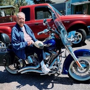 Meet your Posher, Charles